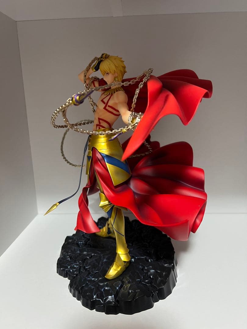 ギルガメッシュ　アルター　フィギュア Pipi