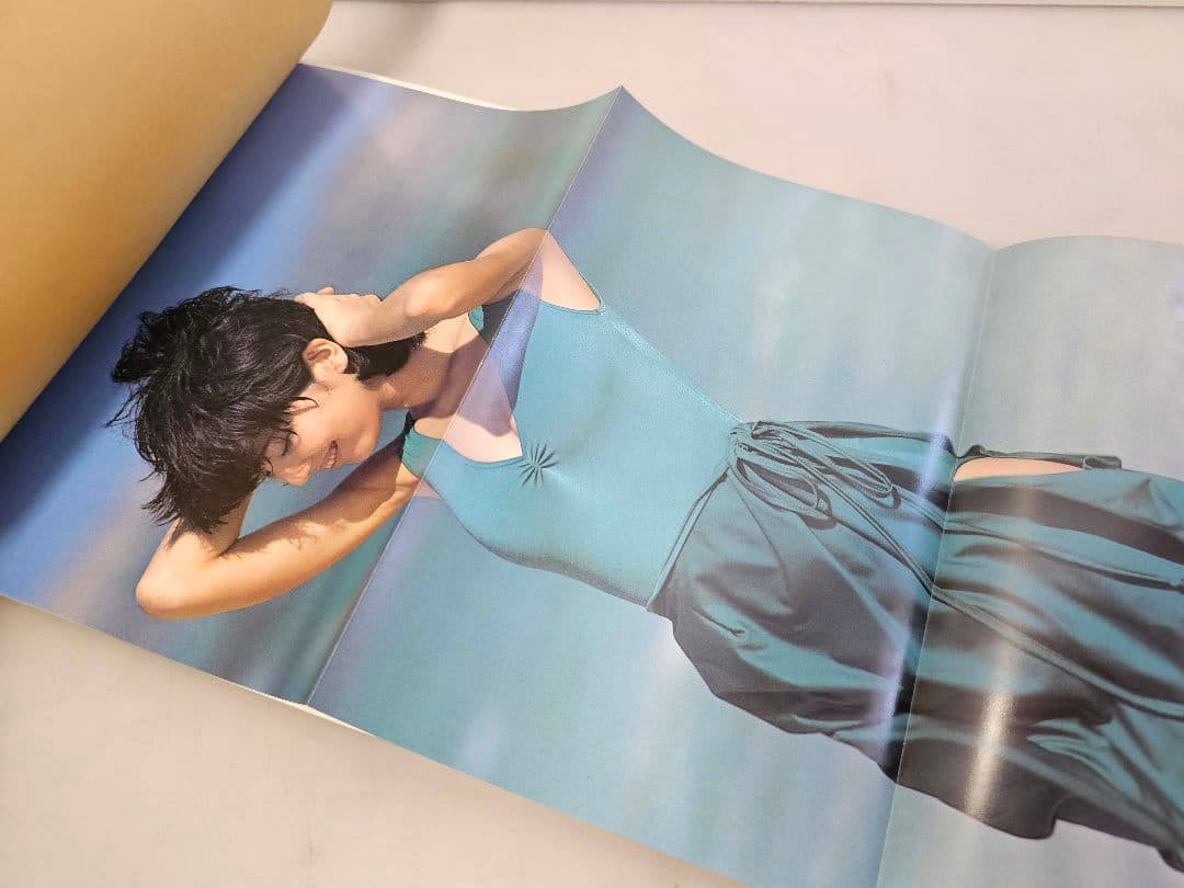 良品1980年初版 桜田淳子 写真詩集 ためらい 恋する人へ 折込ピンナップ付