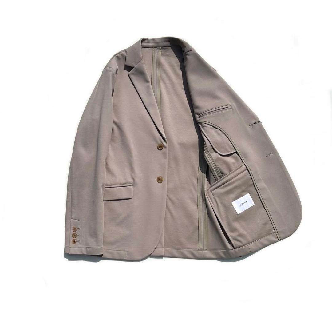 ヒュース【SALUTE HELM】　セットアップ