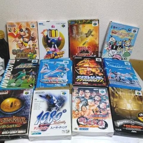 任天堂64(ロクヨン) 本体+コントローラ５個+備品+ソフト26本+攻略本セット