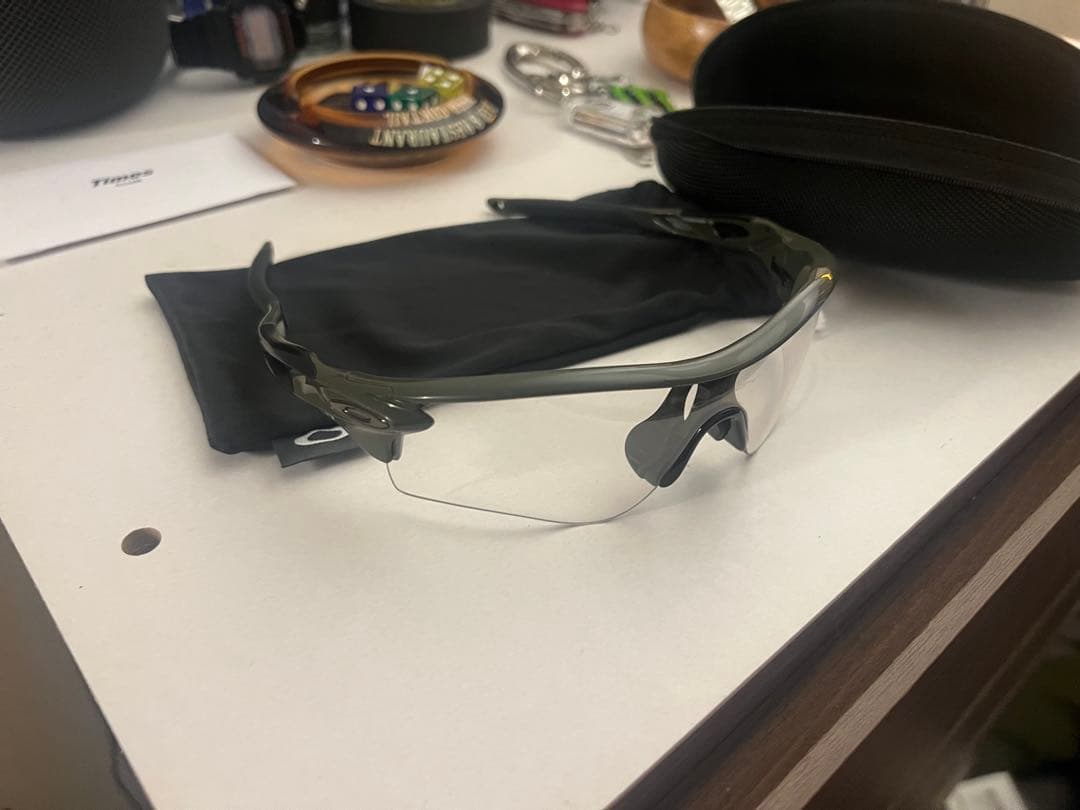 Oakley Radarlock Pathレーダーロック　サングラス 調光レンズ