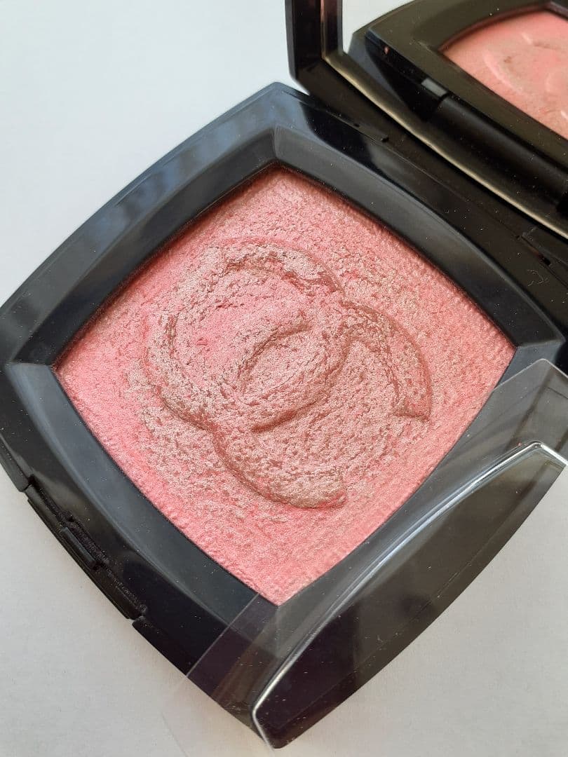 限定　CHANEL　ファンテジー　ドゥ　シャネル　チーク