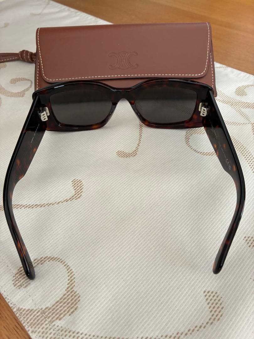 CELINE CL 40282U トリオンフ