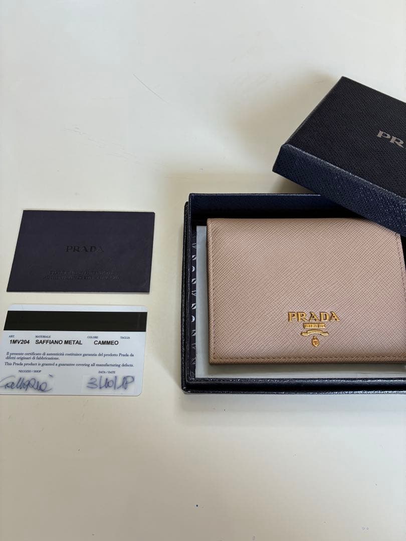 PRADA♡サフィアーノ♡2つ折り財布