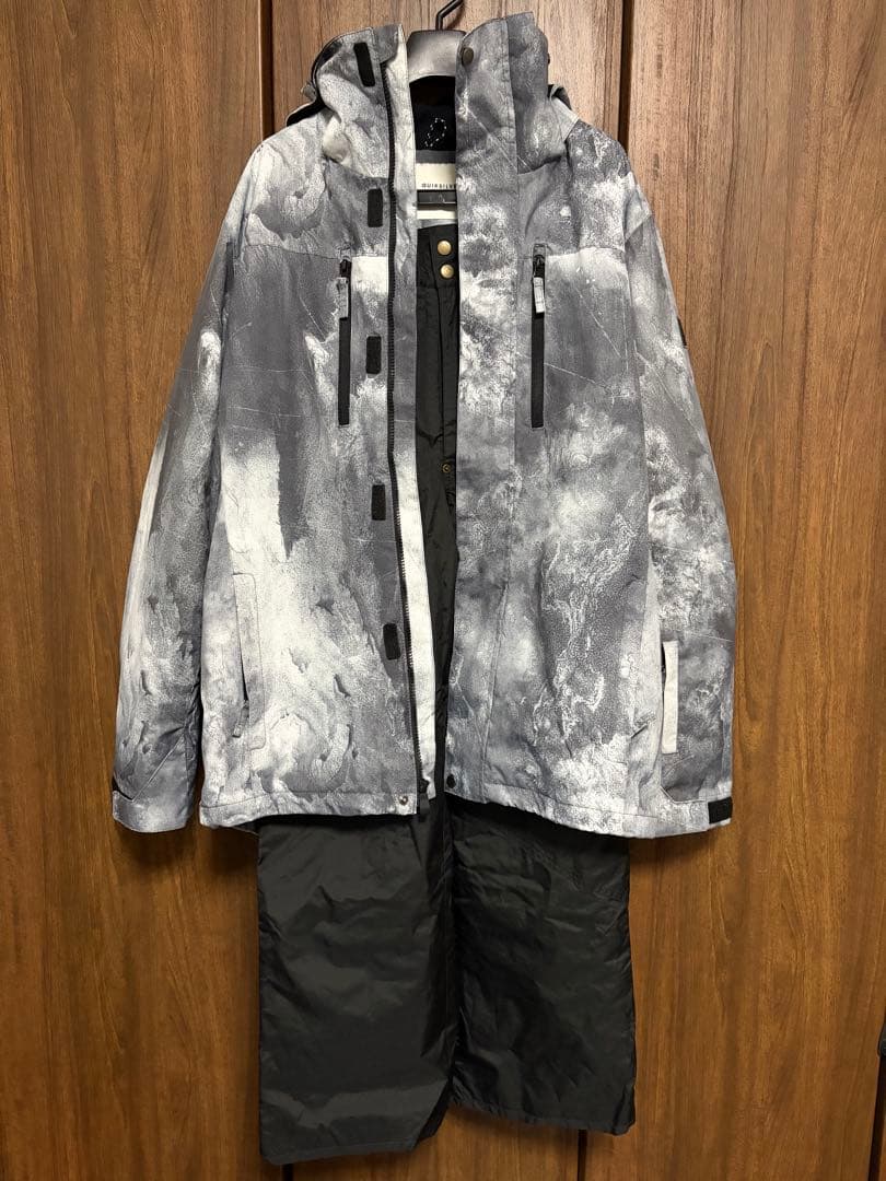 スノーボードウェア メンズ Mサイズ 男性用 上下セット QUIKSILVER