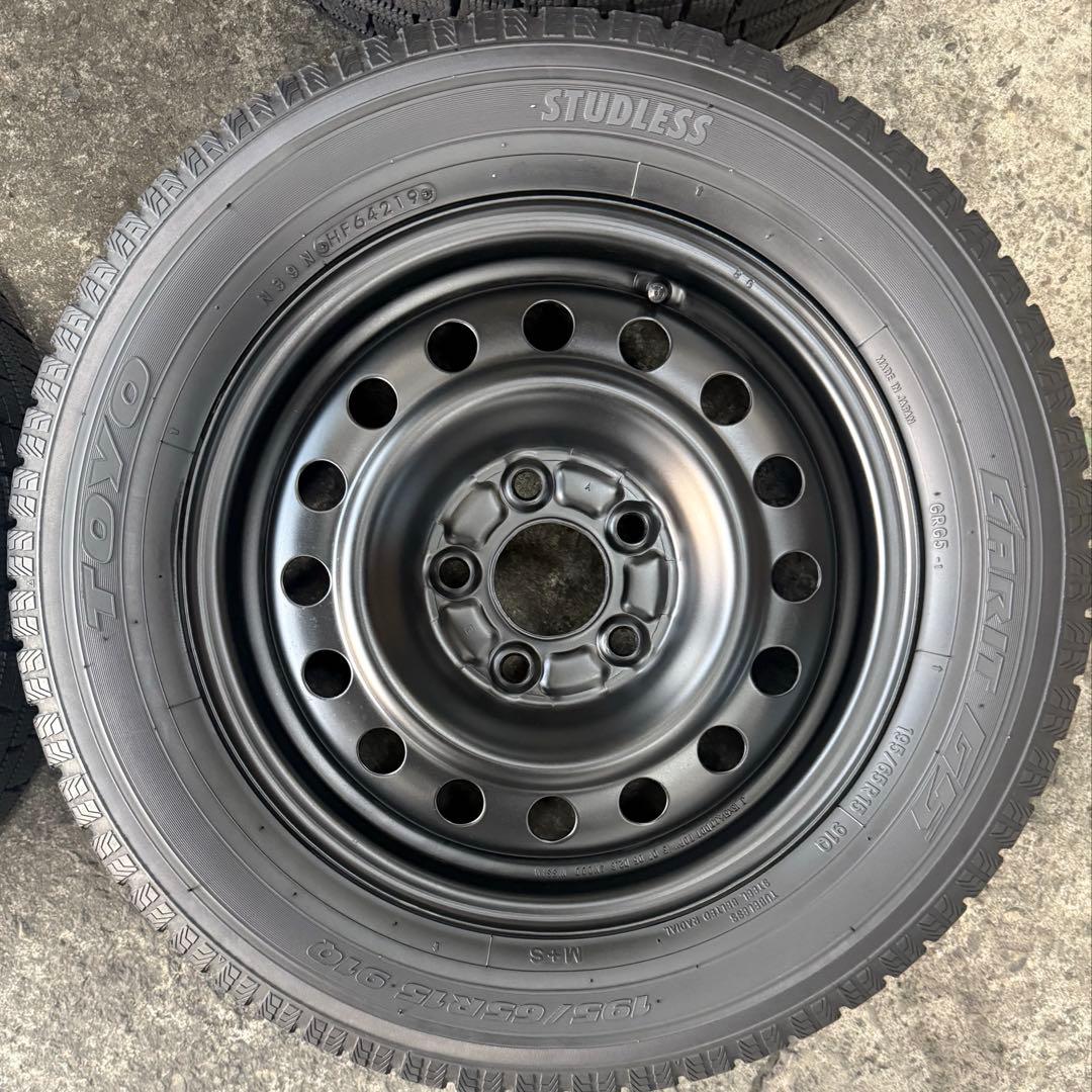 バリ溝！195/65R15 スタッドレスタイヤ 4本セット TOYOタイヤ