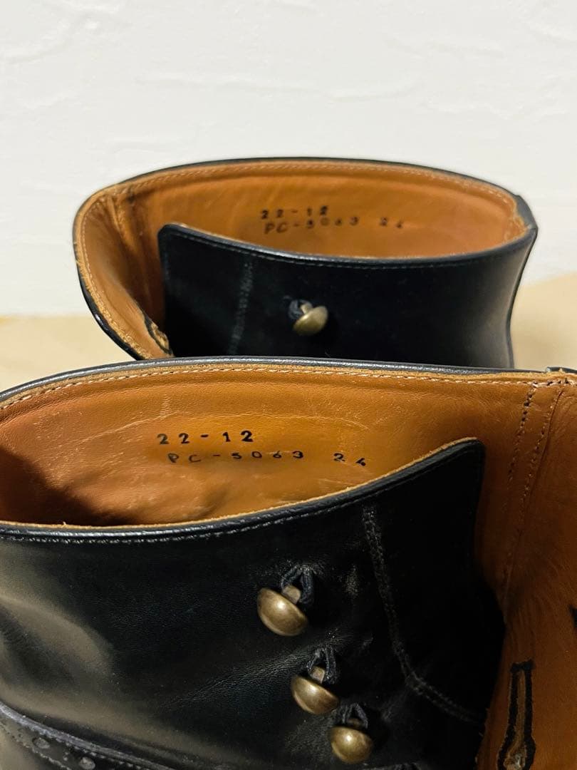 plus by chausser ボタンブーツ
