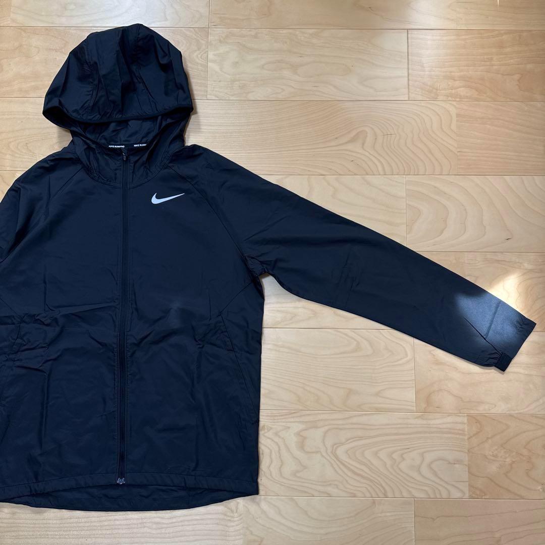 NIKE ランニングジャケット　ウィンドブレーカー　メンズ　黒　L 新品　薄手