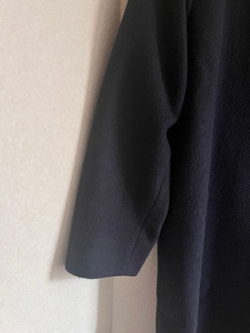 LOUNGEDRESS ジャージーノーカラーコート ¥31,900（ネイビー）