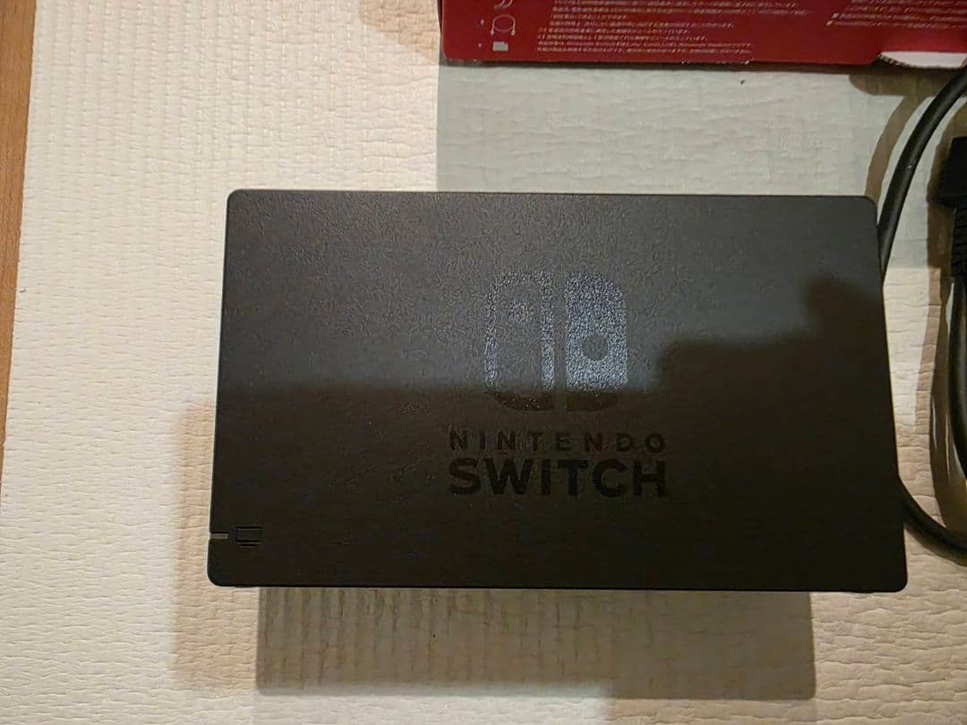 NintendoSwitch本体 初期化済、動作確認済、箱有、Joy-Con4つ