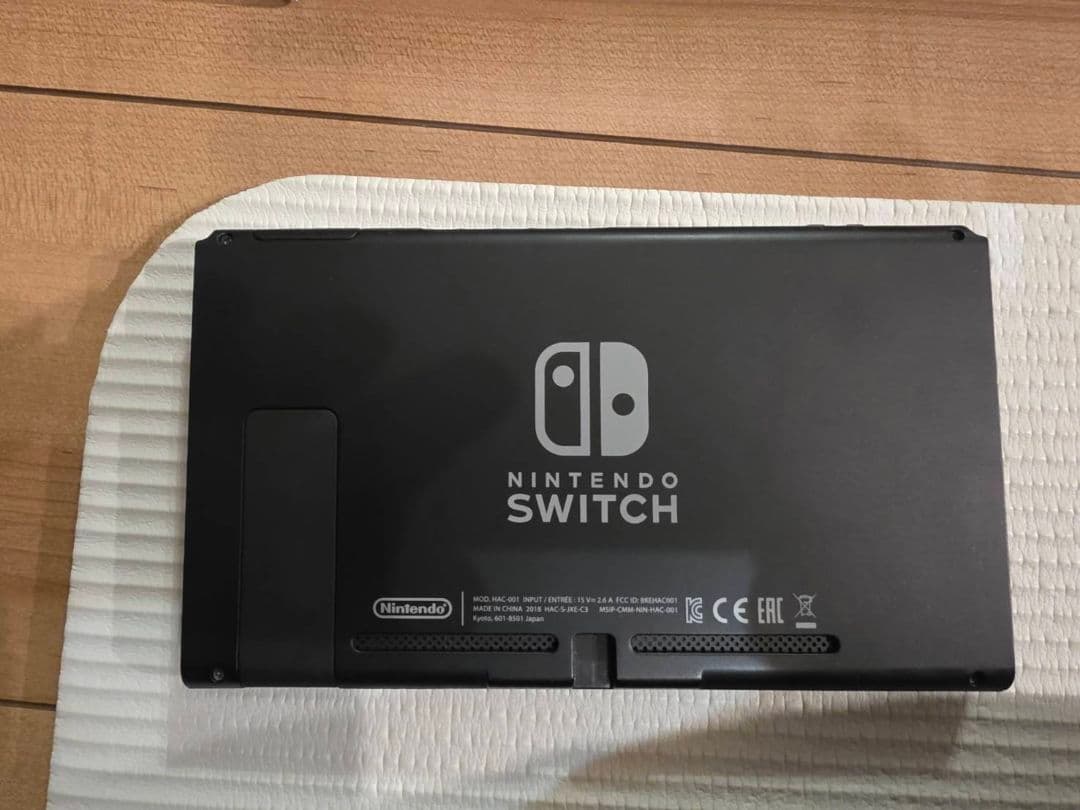 NintendoSwitch本体 初期化済、動作確認済、箱有、Joy-Con4つ