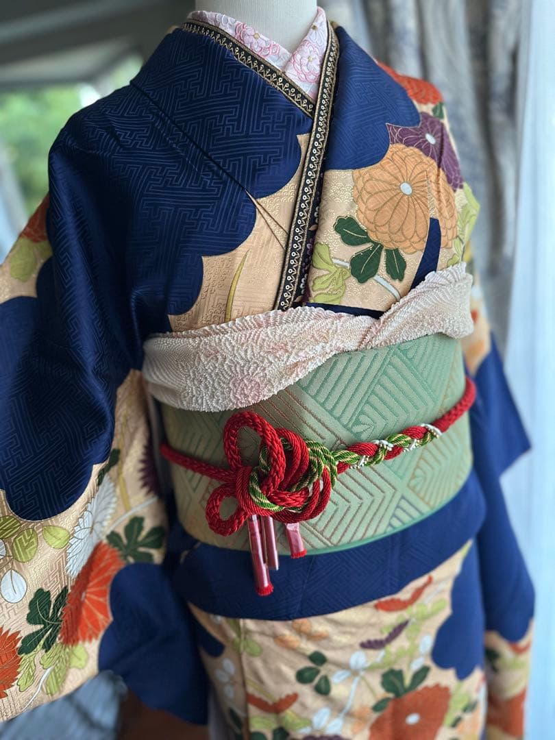 ひげお 振袖単品 ネイビー紺色×蜂蜜色 古典柄 隈取 金駒刺繍