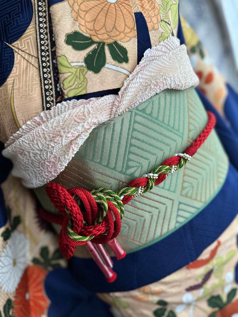 ひげお 振袖単品 ネイビー紺色×蜂蜜色 古典柄 隈取 金駒刺繍