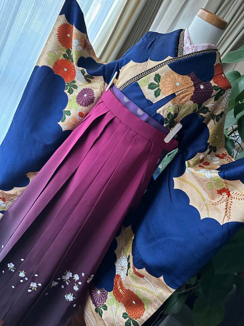 ひげお 振袖単品 ネイビー紺色×蜂蜜色 古典柄 隈取 金駒刺繍