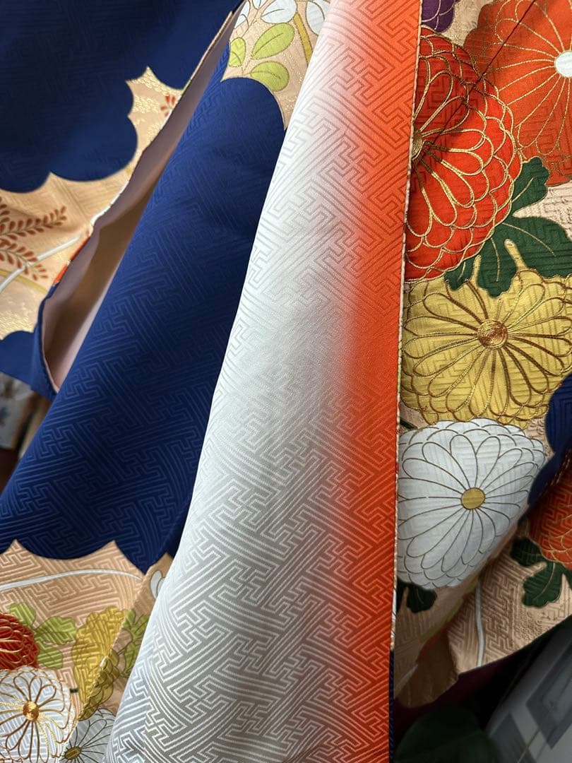 ひげお 振袖単品 ネイビー紺色×蜂蜜色 古典柄 隈取 金駒刺繍