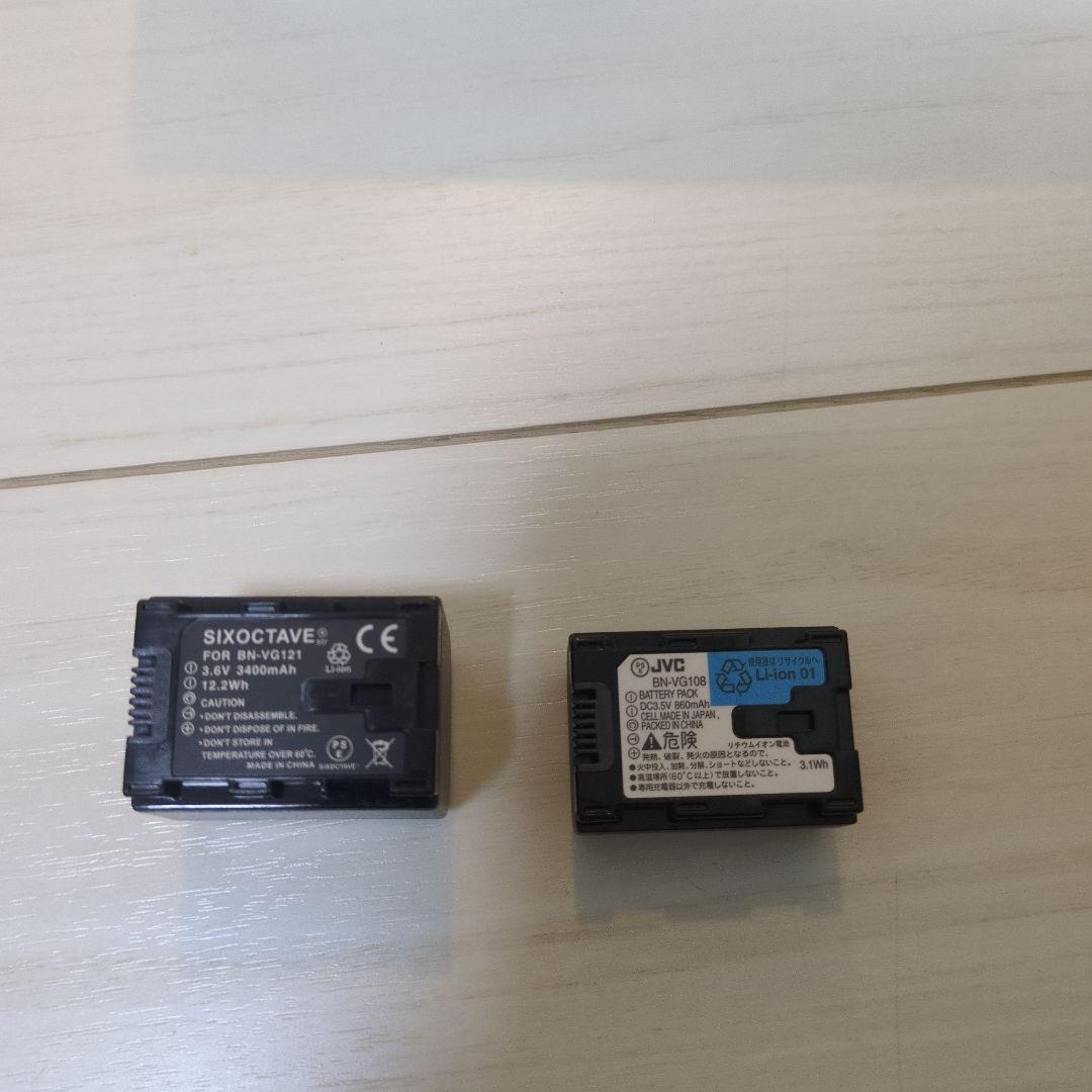 JVC Victor Everio GZ-E225-V パープル