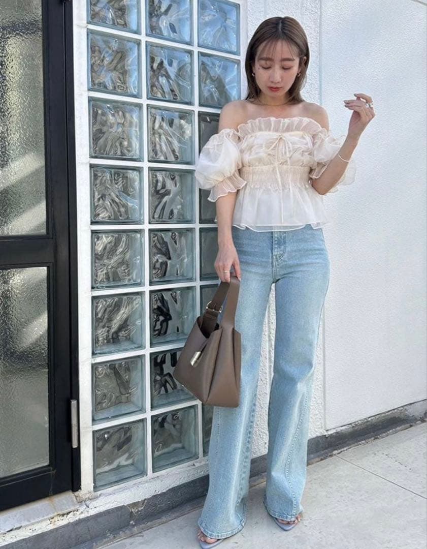 snidel Sustainableストレッチフレアデニムパンツ
