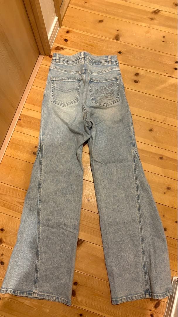 snidel Sustainableストレッチフレアデニムパンツ
