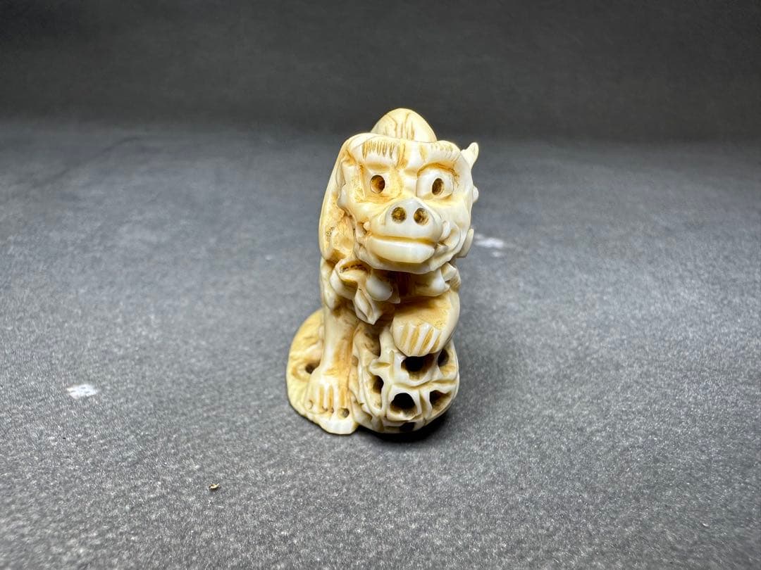 極上　根付　天然素材　アンティーク　和彫　置物　骨董　飾り物　古美術品　 置物