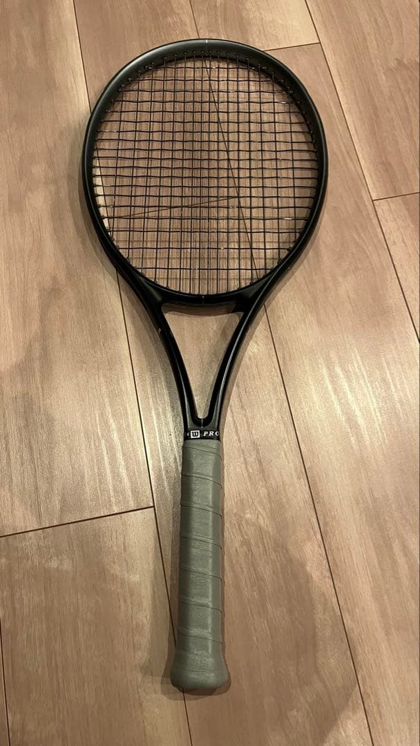 ラケット(硬式用) Wilson RF01 G2