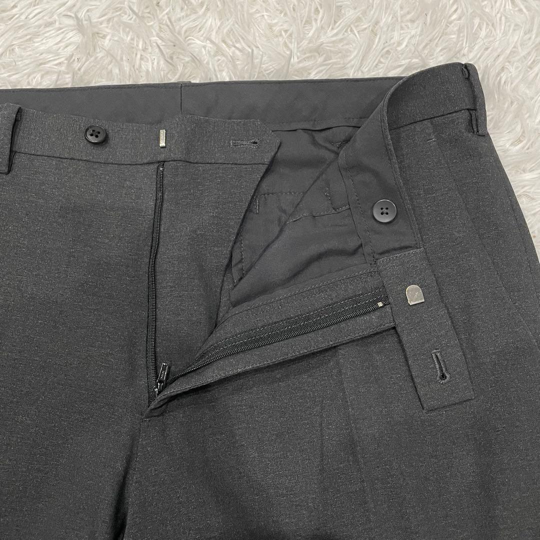 UNIQLO セットアップ　感動ジャケット　ジャケット1枚パンツ2枚　グレー　L