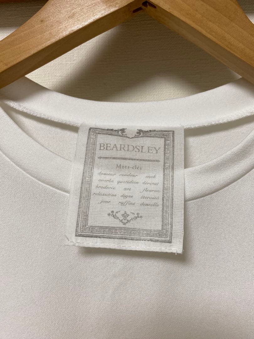 BEARDSLEY 半袖Tブラウス ホワイト