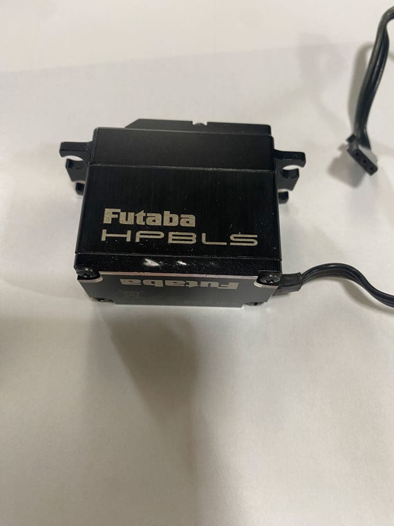 G*o様 Futaba HPS CB700 HPBLS サーボ　中古