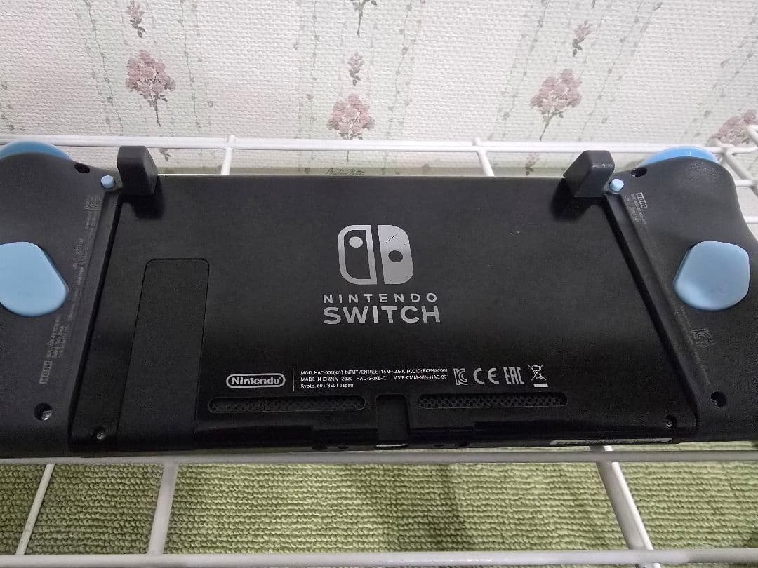Nintendo Switch 本体(2020) グリップコントローラー