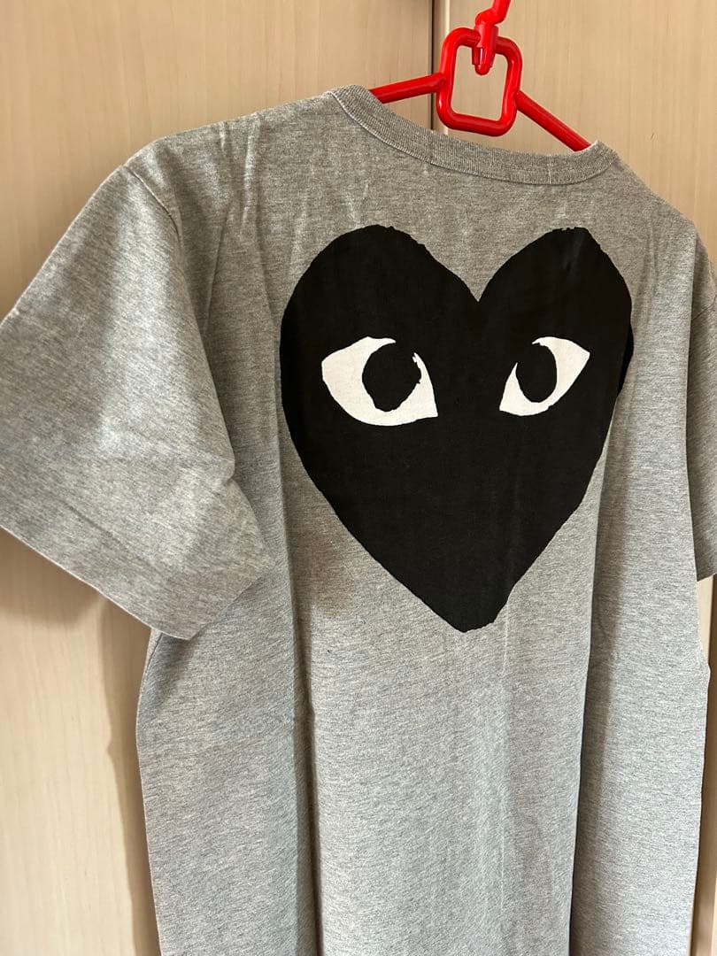 【オウ】新品 COMME des GARÇONS PLAY Tシャツ