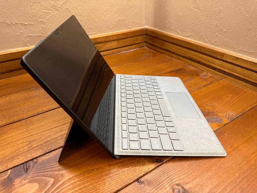 美品Microsoft Surface Pro 6本体 + キーボード 付属品