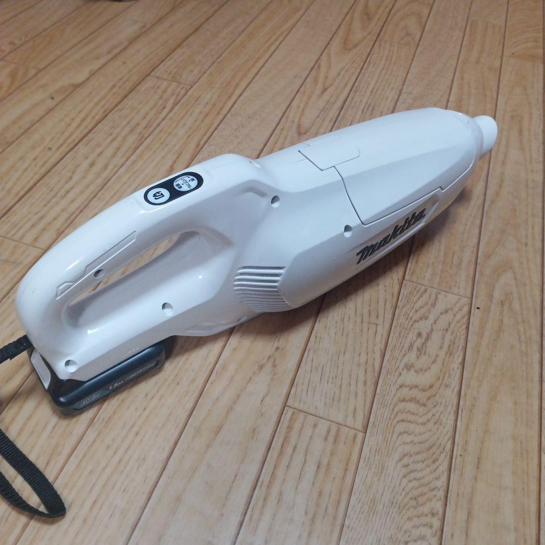 マキタ10.8V充電式クリーナ CL107FD純正バッテリー、純正充電器付