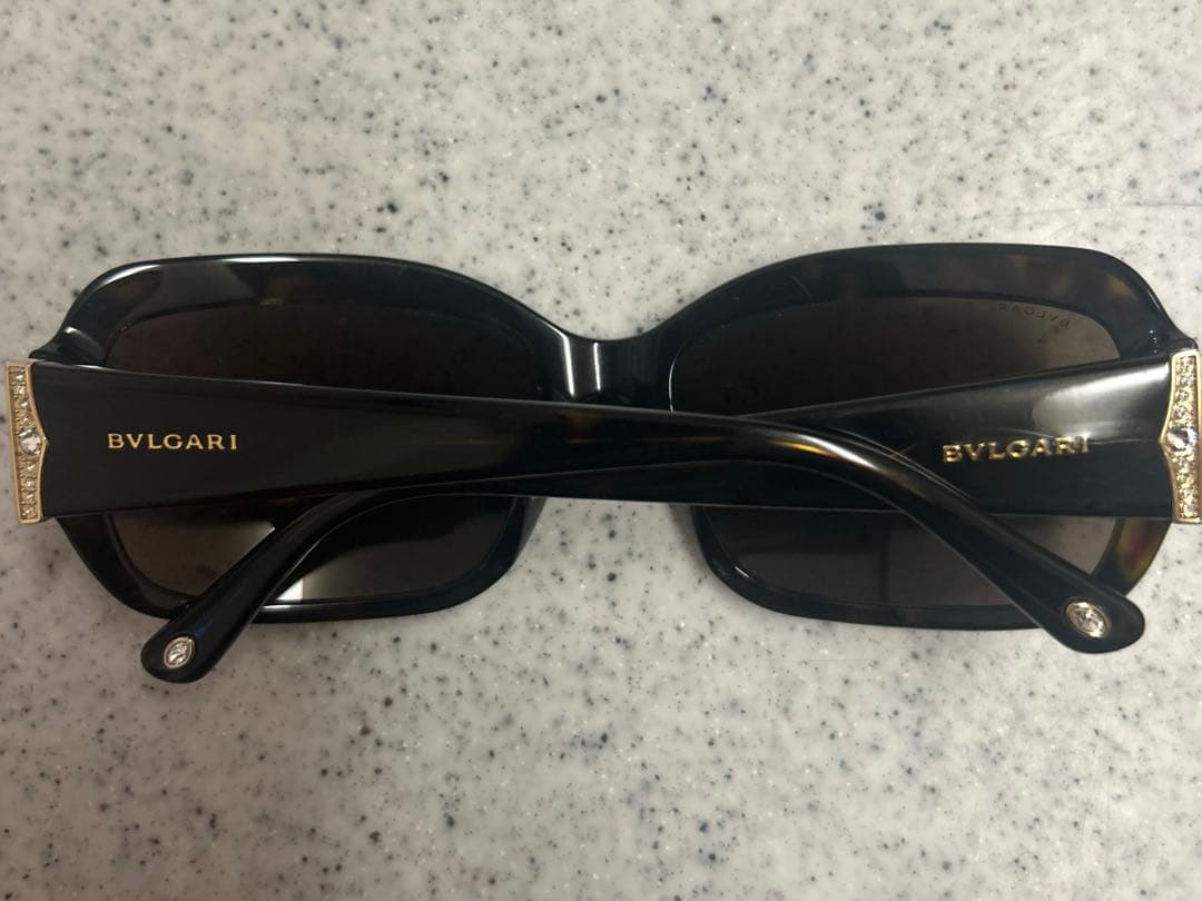 大人気 BVLGARI クリスタル装備ブラウンサングラス