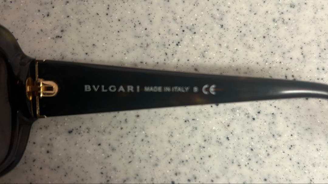 大人気 BVLGARI クリスタル装備ブラウンサングラス