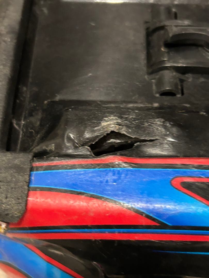 トラクサス　traxxas maxx モンスタートラック　ラジコン　プロライン