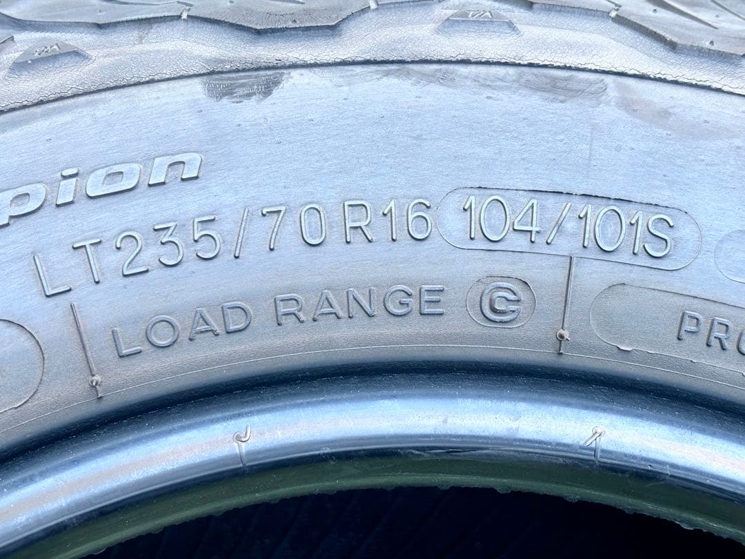 BFグッドリッチ タイヤ LT235/70R16
