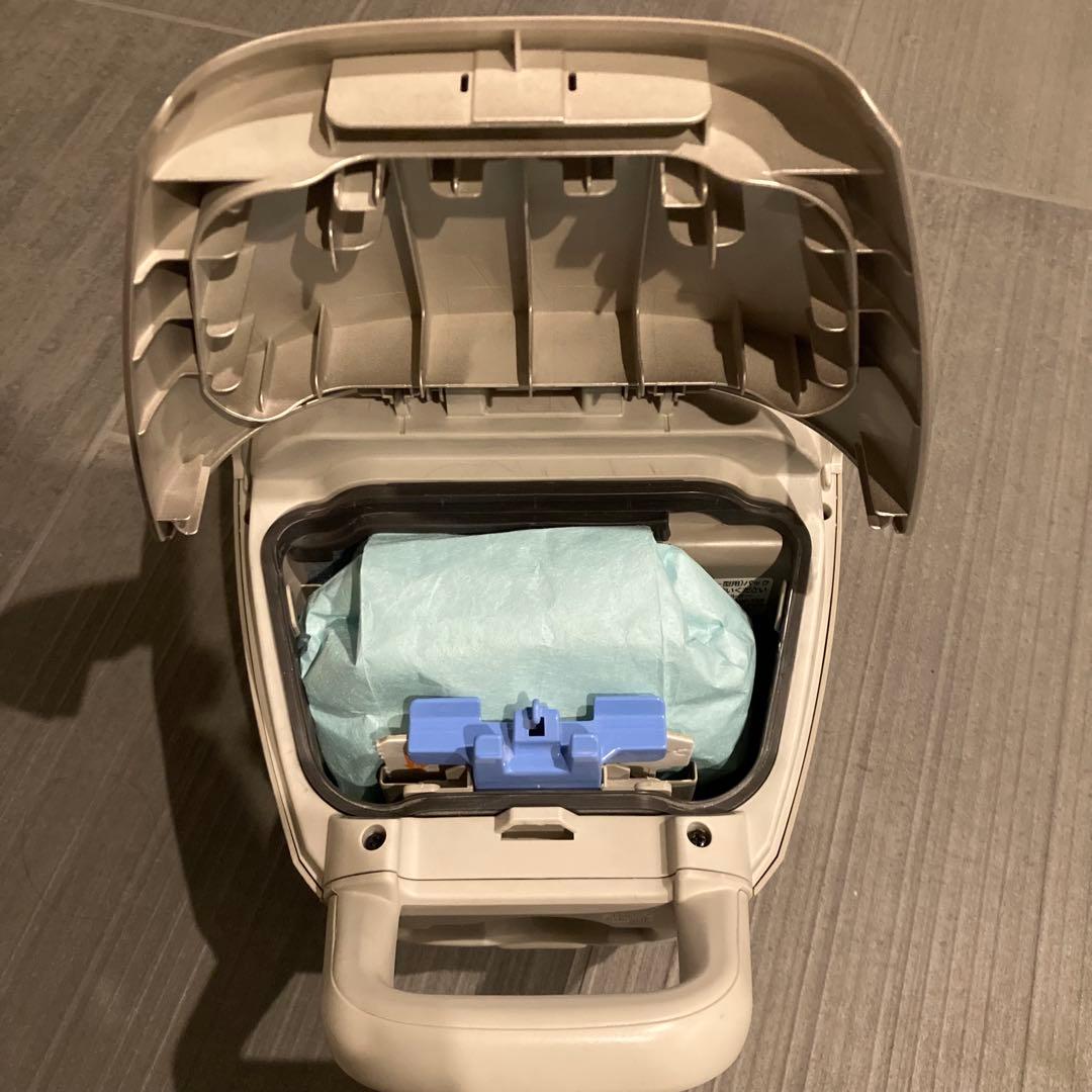 HITACHI 日立　紙パック式掃除機　かるパック　CV-KP90H