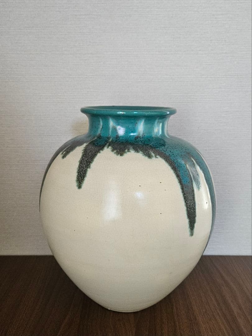 上野焼　工芸品　陶芸　青と白の陶器の壺　飾り壺