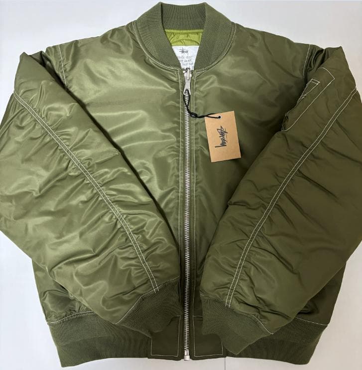 3月引越し様　新品 STUSSY BUILT BOMBER JACKET