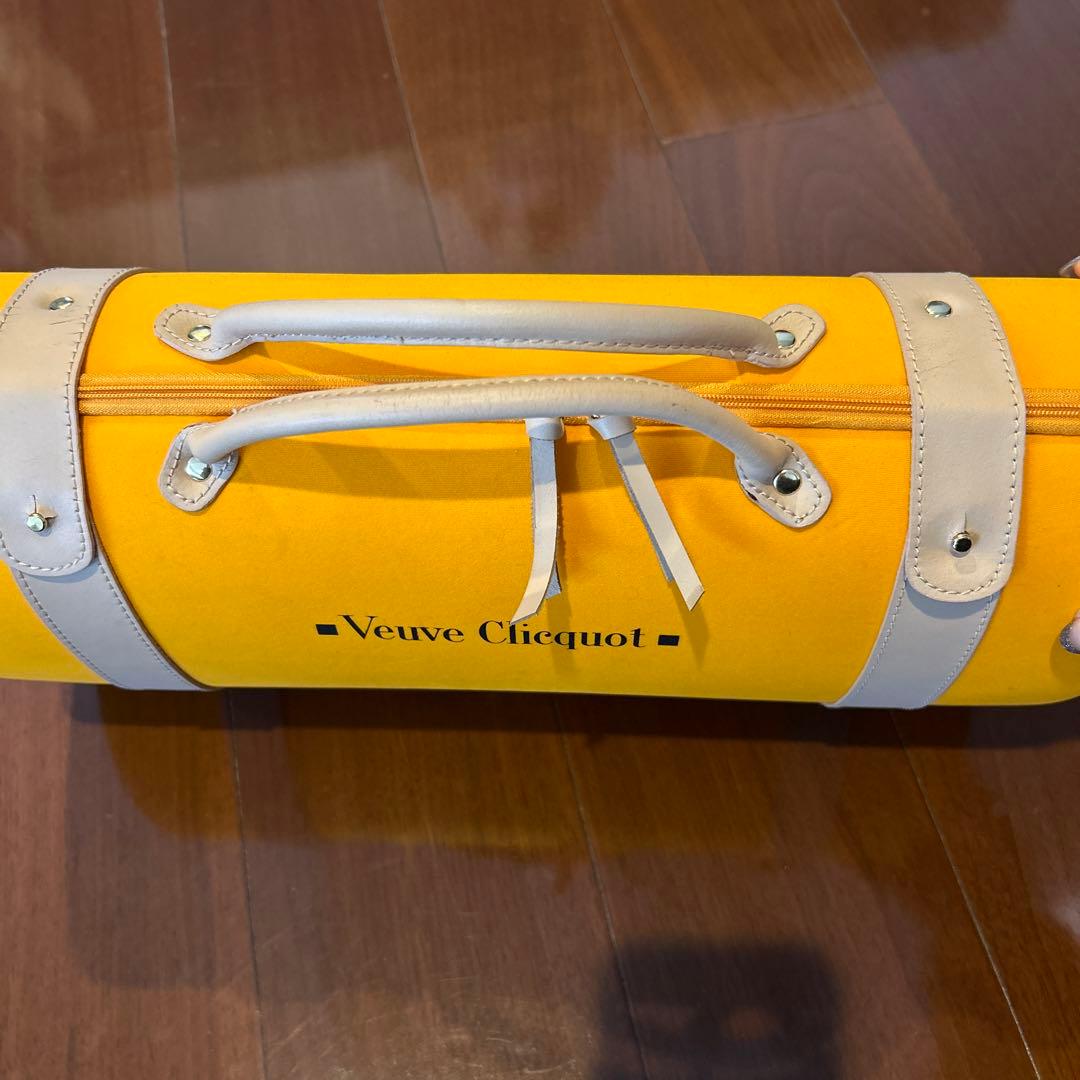 Veuve Clicquot ケース