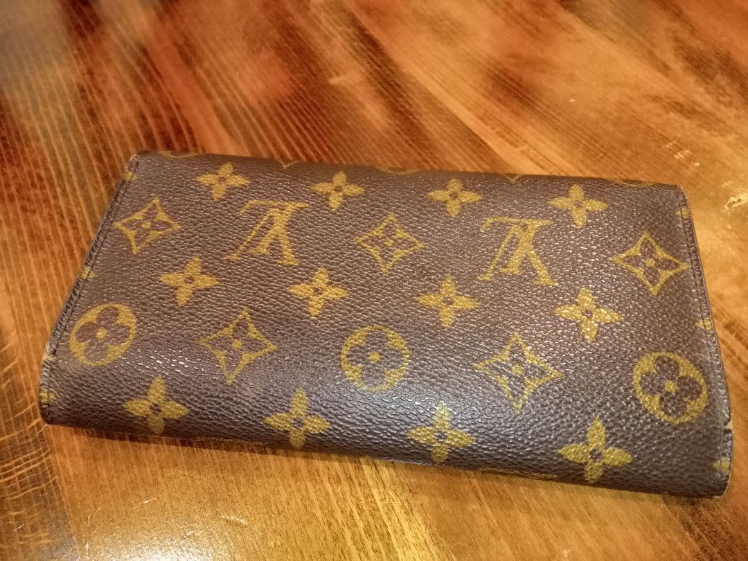 ルイヴィトン LouisVuitton M61215モノグラム 3つ折り 長財布