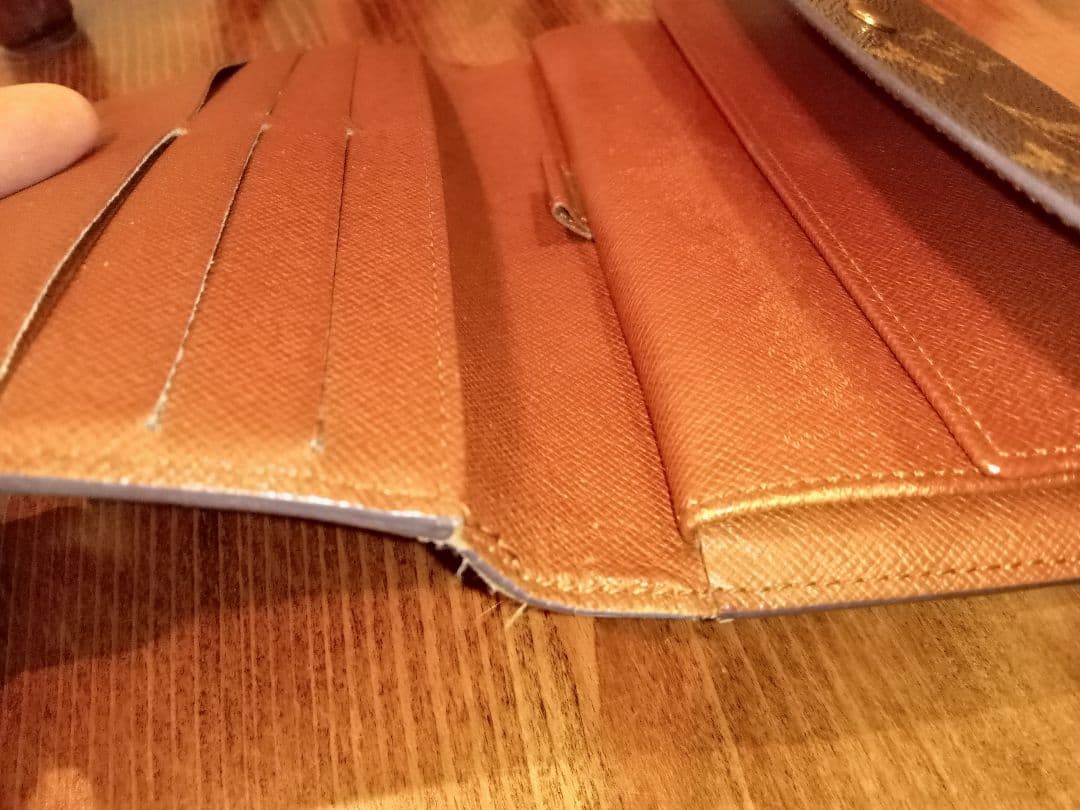 ルイヴィトン LouisVuitton M61215モノグラム 3つ折り 長財布