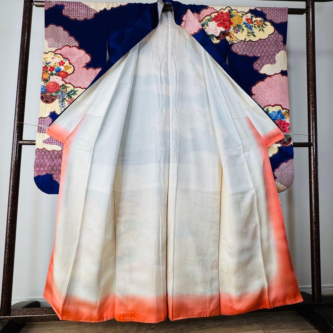 超美品　現代　振袖　成人式　着物　正絹　158裄64 青　ブルー　レトロ　絞り柄