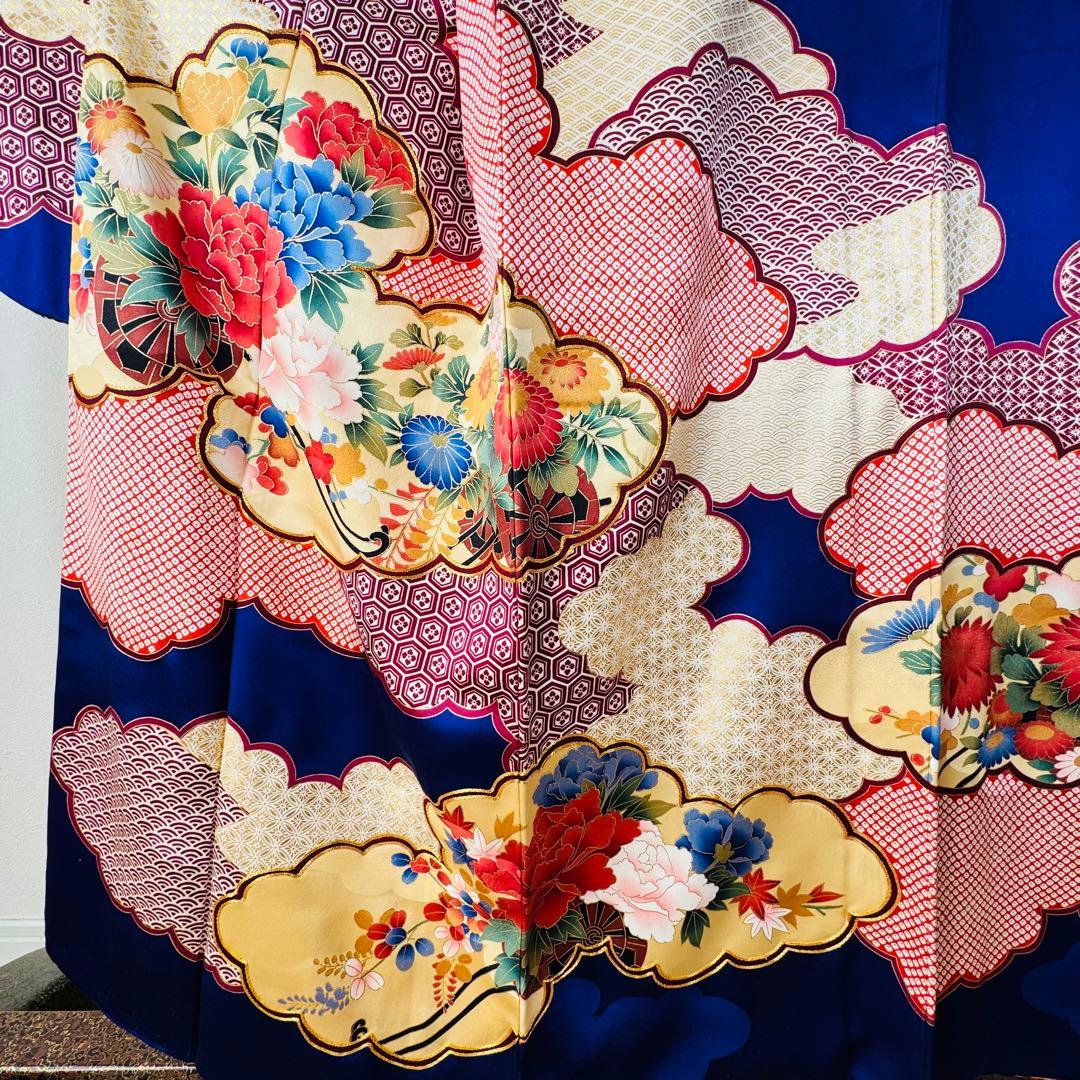 超美品　現代　振袖　成人式　着物　正絹　158裄64 青　ブルー　レトロ　絞り柄