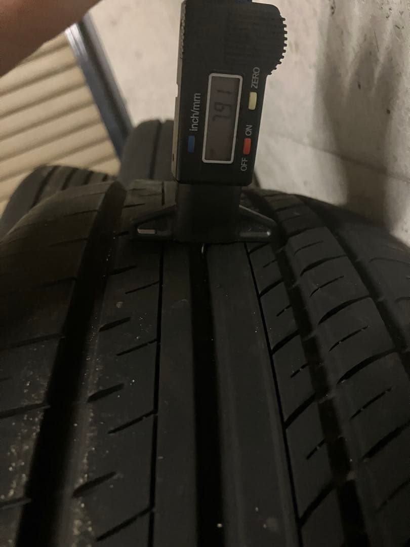 YOKOHAMA ADVAN 225/55r18 2本　①