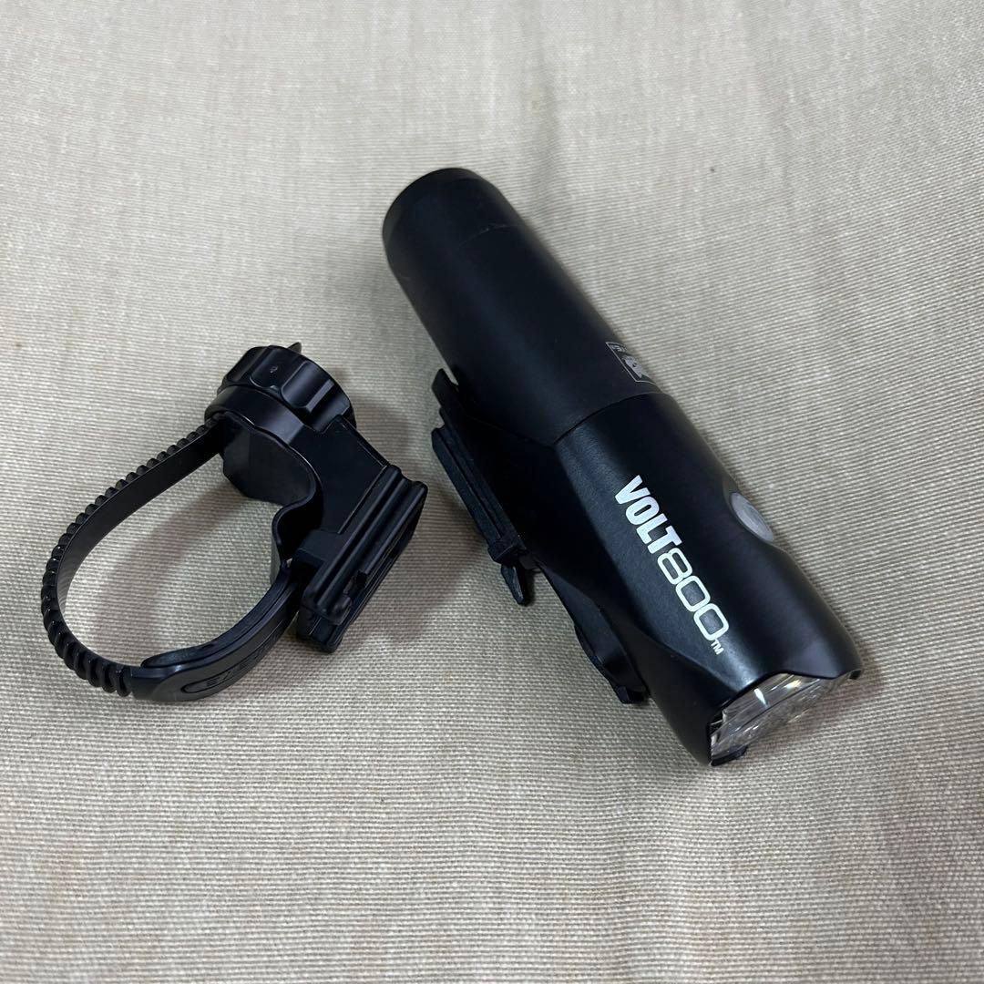 美品　CATEYE VOLT800 ブラック 自転車用ライト
