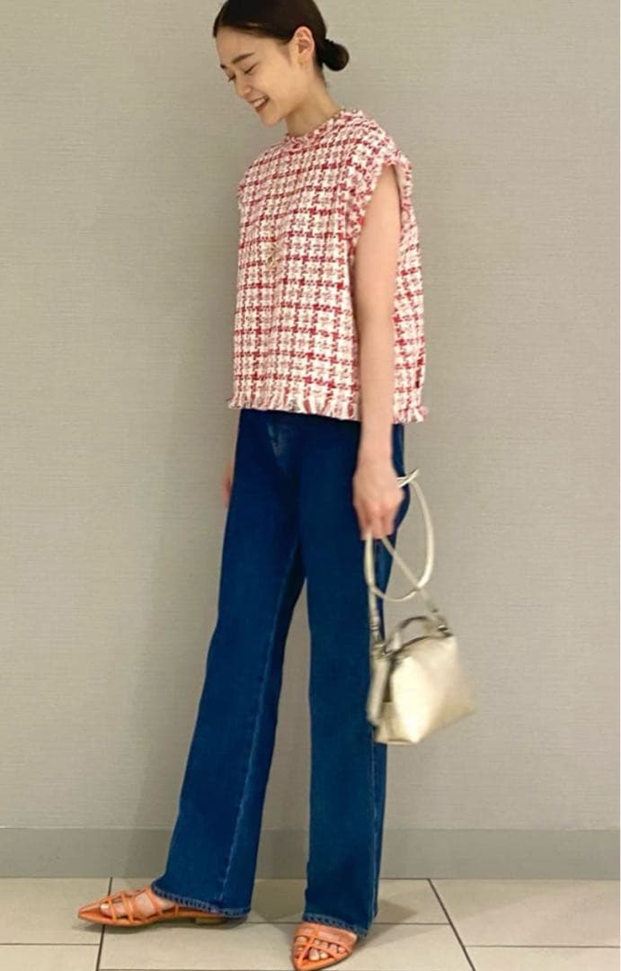 新品MACPHEE コットンデニム ブーツカットパンツ34トゥモローランド