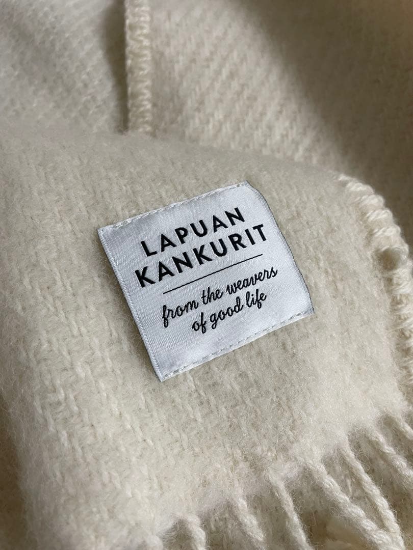 美品　生成り　ラプアンカンクリポケットショール