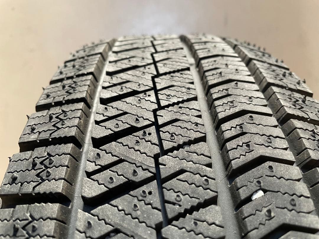 バリ溝　185/65R15 ブリザック VRX2 23年製　1本　中古品