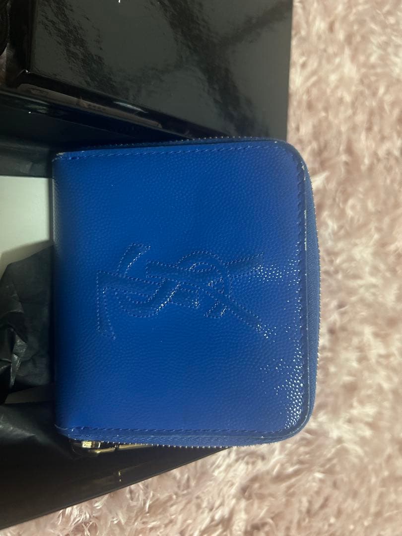 Yves Saint Laurent 二つ折り財布 青