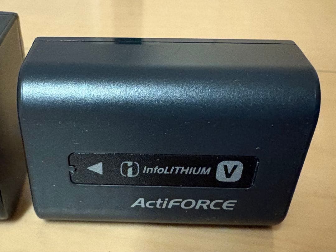 SONY HDR-CX430V 中古ビデオカメラ/バッテリー×2/バッテリー充電